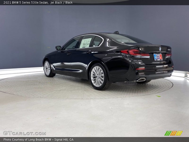 Jet Black / Black 2021 BMW 5 Series 530e Sedan