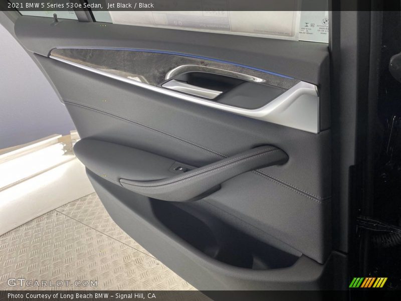 Jet Black / Black 2021 BMW 5 Series 530e Sedan