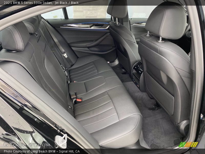 Jet Black / Black 2021 BMW 5 Series 530e Sedan