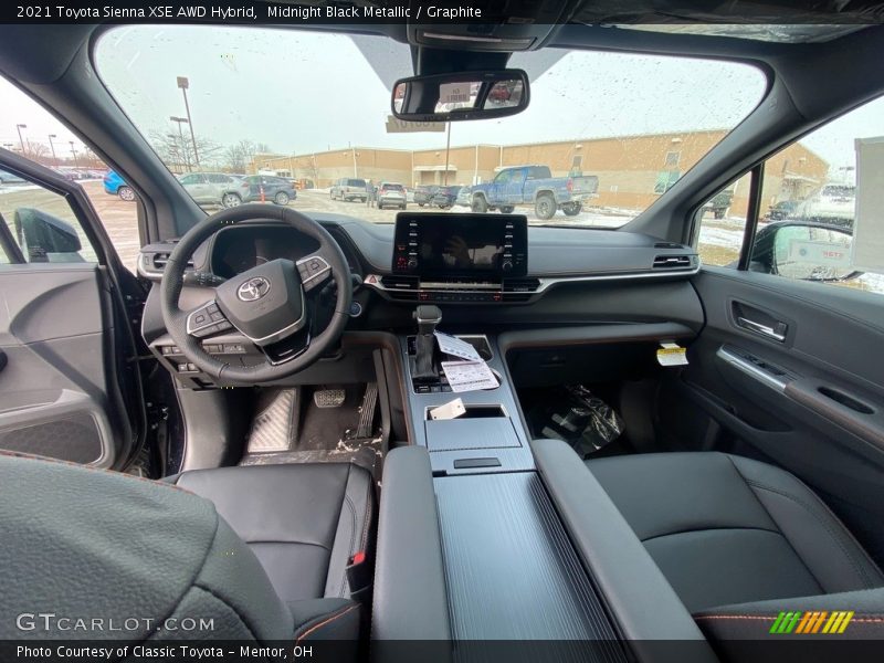 Midnight Black Metallic / Graphite 2021 Toyota Sienna XSE AWD Hybrid