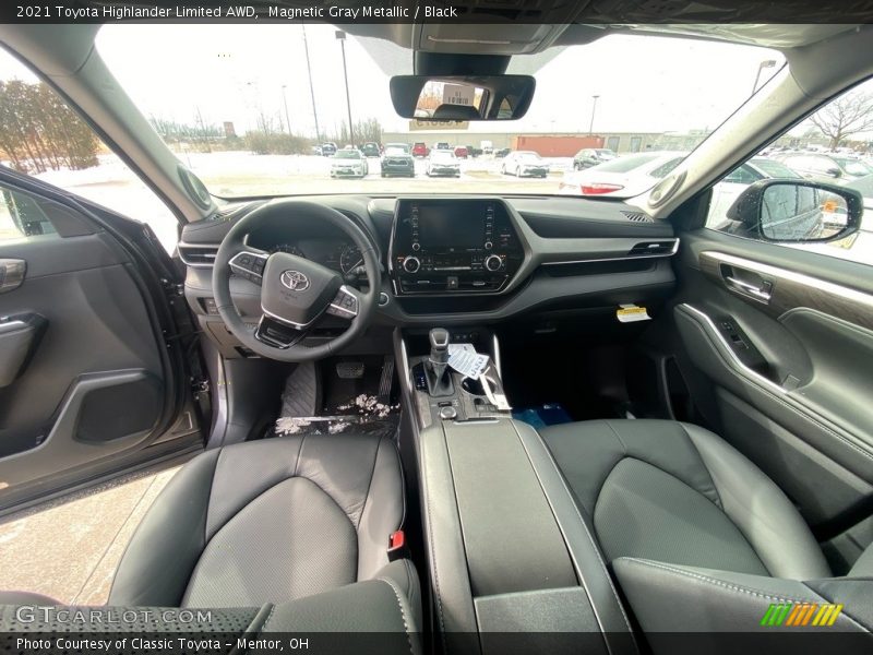 Magnetic Gray Metallic / Black 2021 Toyota Highlander Limited AWD