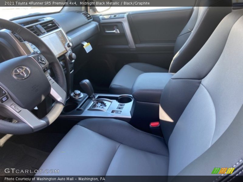 Midnight Black Metallic / Black/Graphite 2021 Toyota 4Runner SR5 Premium 4x4