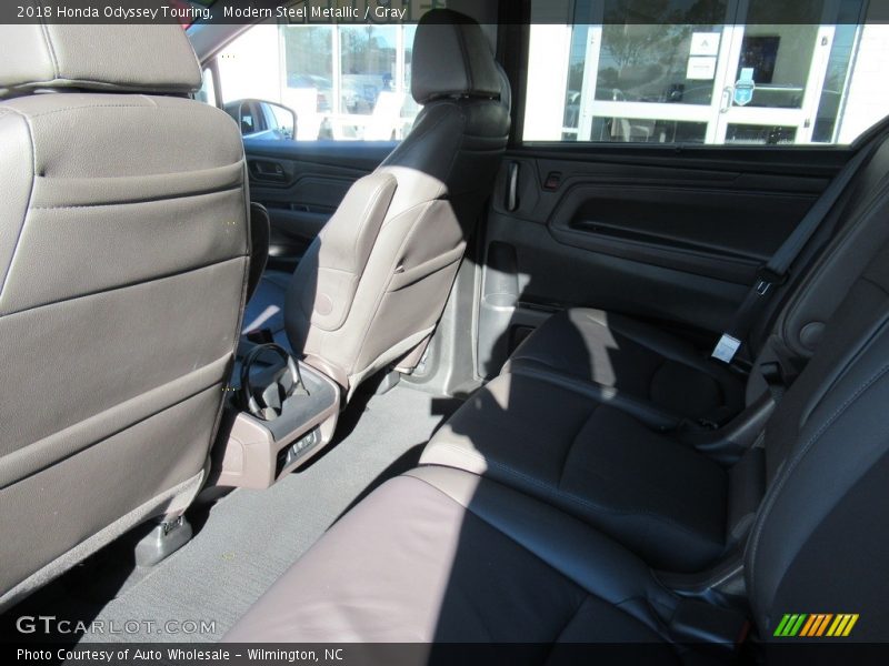 Modern Steel Metallic / Gray 2018 Honda Odyssey Touring