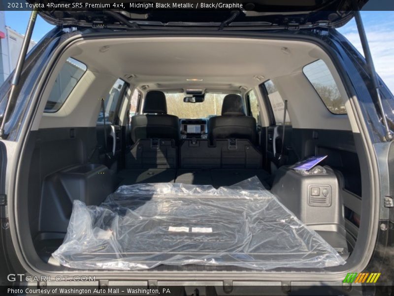 Midnight Black Metallic / Black/Graphite 2021 Toyota 4Runner SR5 Premium 4x4