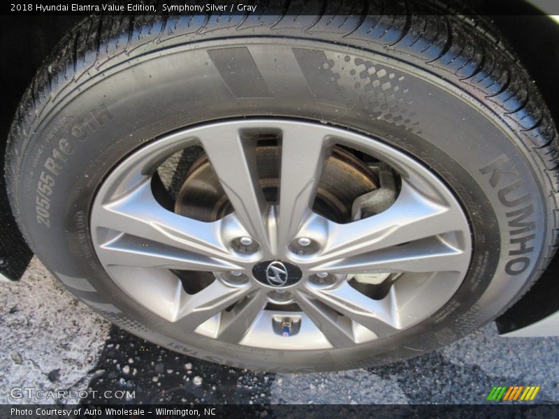 Symphony Silver / Gray 2018 Hyundai Elantra Value Edition