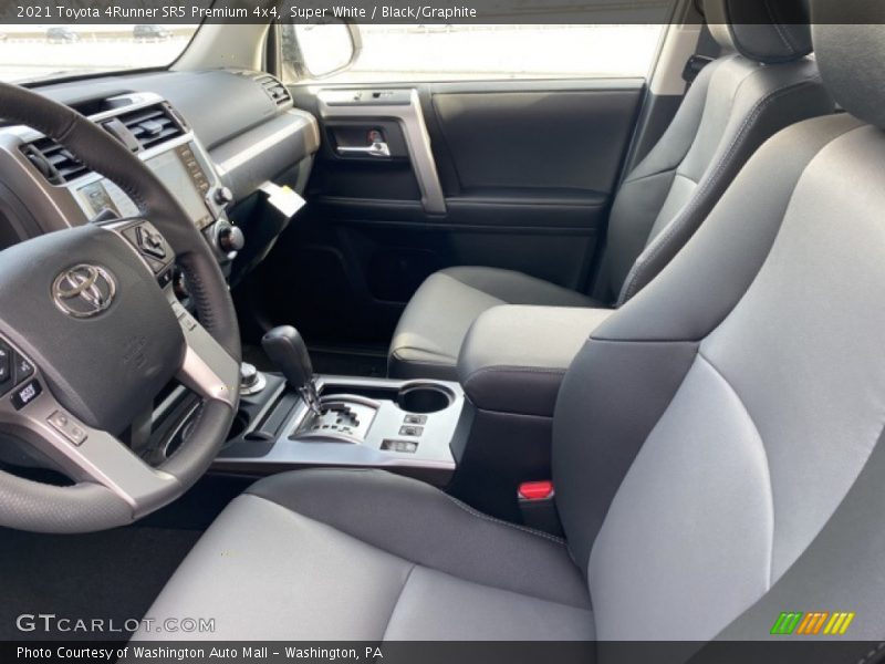 Super White / Black/Graphite 2021 Toyota 4Runner SR5 Premium 4x4