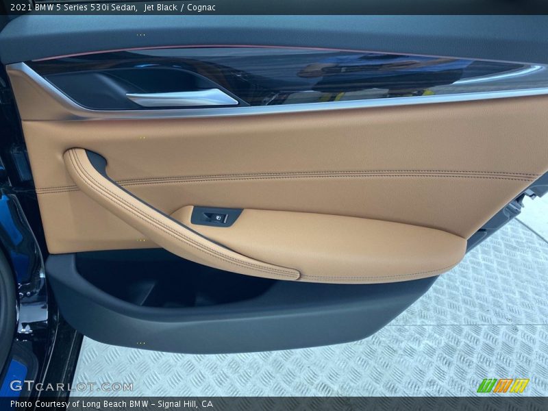 Jet Black / Cognac 2021 BMW 5 Series 530i Sedan
