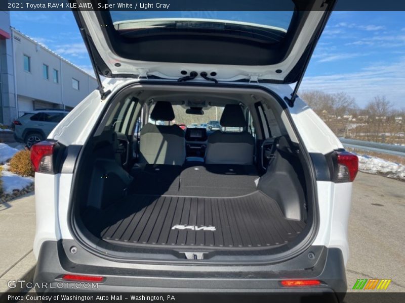 Super White / Light Gray 2021 Toyota RAV4 XLE AWD