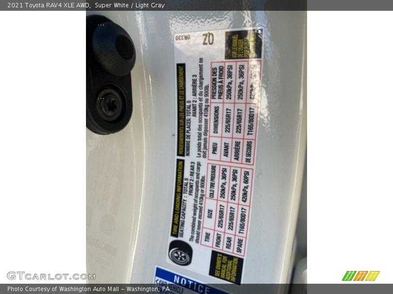 Super White / Light Gray 2021 Toyota RAV4 XLE AWD