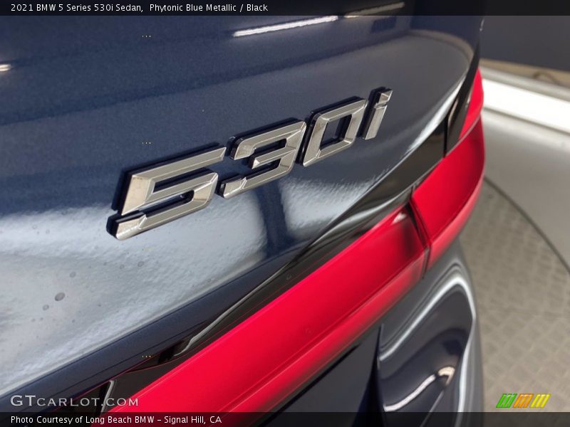 Phytonic Blue Metallic / Black 2021 BMW 5 Series 530i Sedan