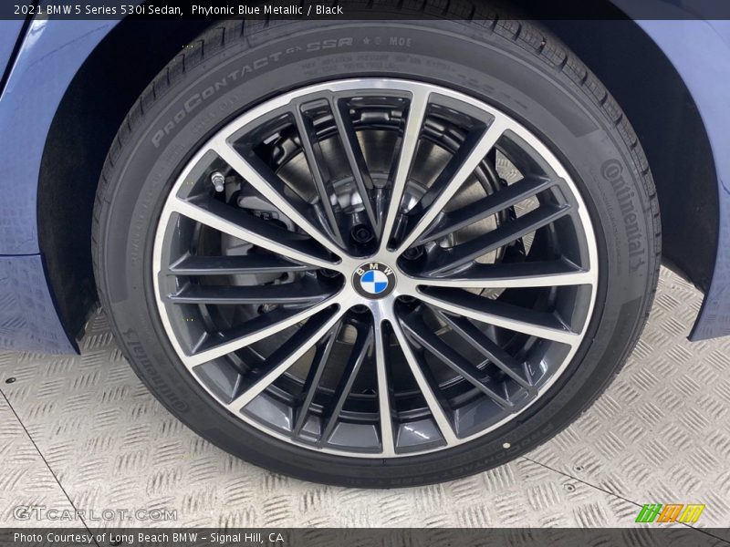 Phytonic Blue Metallic / Black 2021 BMW 5 Series 530i Sedan