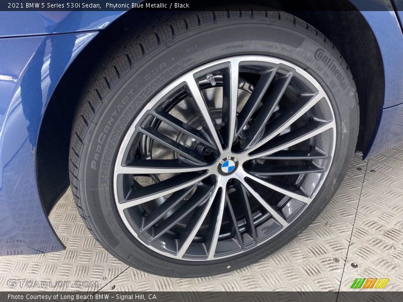 Phytonic Blue Metallic / Black 2021 BMW 5 Series 530i Sedan