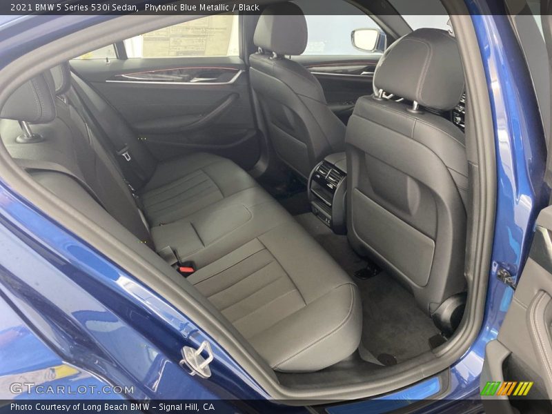 Phytonic Blue Metallic / Black 2021 BMW 5 Series 530i Sedan