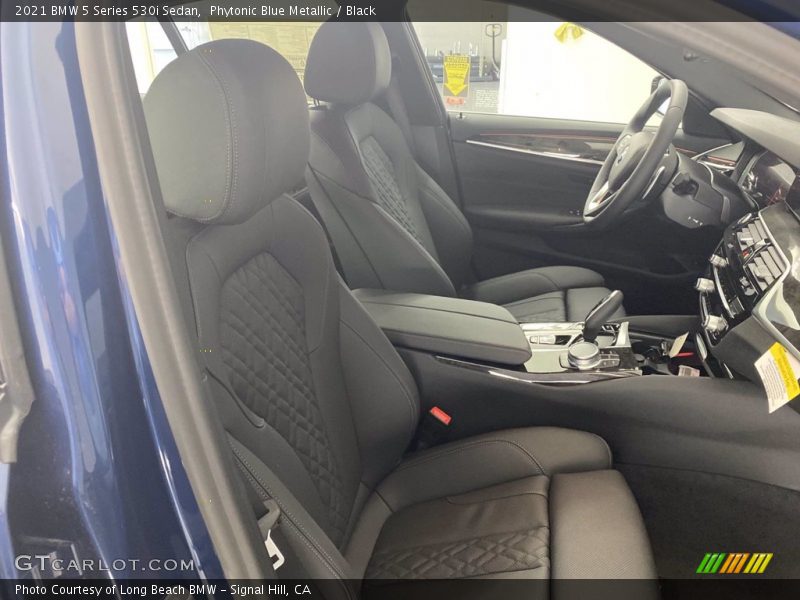 Phytonic Blue Metallic / Black 2021 BMW 5 Series 530i Sedan