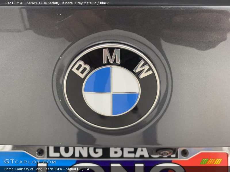 Mineral Gray Metallic / Black 2021 BMW 3 Series 330e Sedan