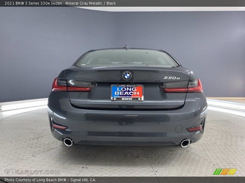 Mineral Gray Metallic / Black 2021 BMW 3 Series 330e Sedan