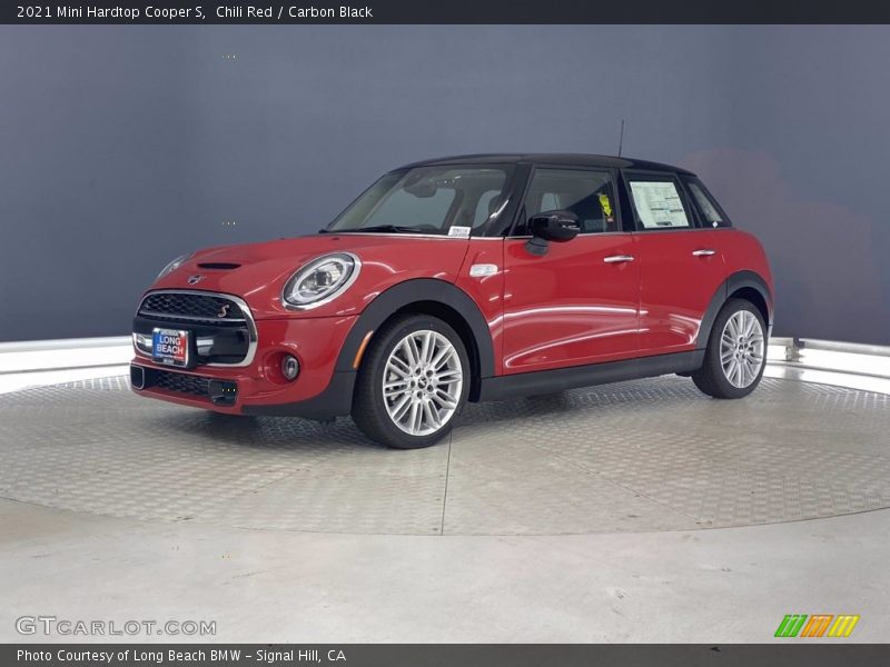 Front 3/4 View of 2021 Hardtop Cooper S
