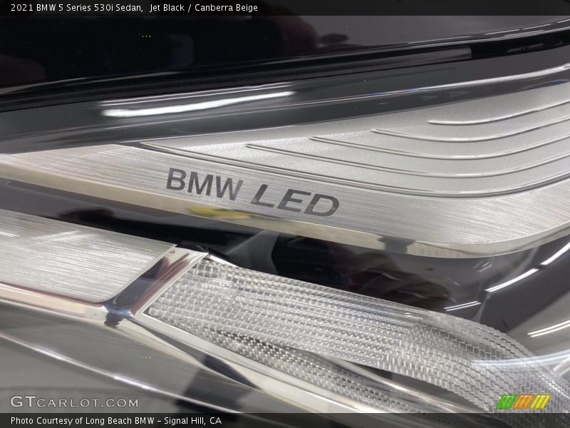 Jet Black / Canberra Beige 2021 BMW 5 Series 530i Sedan