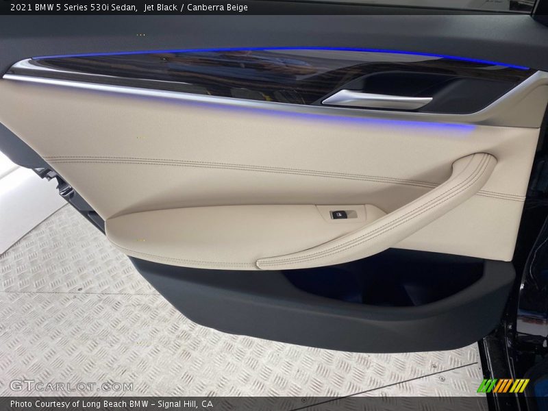 Jet Black / Canberra Beige 2021 BMW 5 Series 530i Sedan