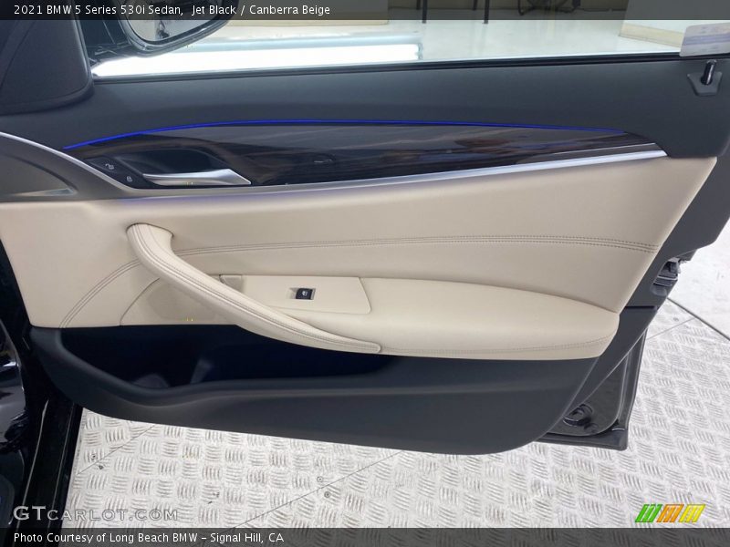 Jet Black / Canberra Beige 2021 BMW 5 Series 530i Sedan