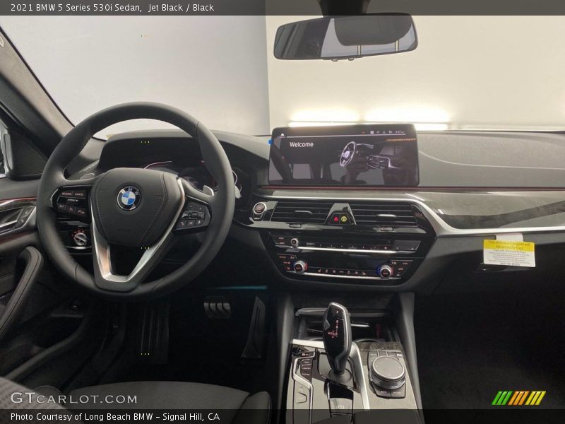 Jet Black / Black 2021 BMW 5 Series 530i Sedan