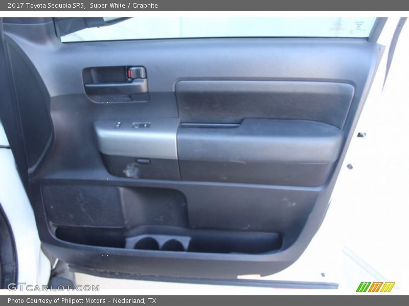 Super White / Graphite 2017 Toyota Sequoia SR5