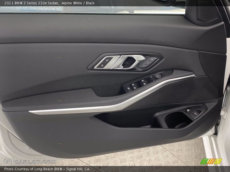Alpine White / Black 2021 BMW 3 Series 330e Sedan