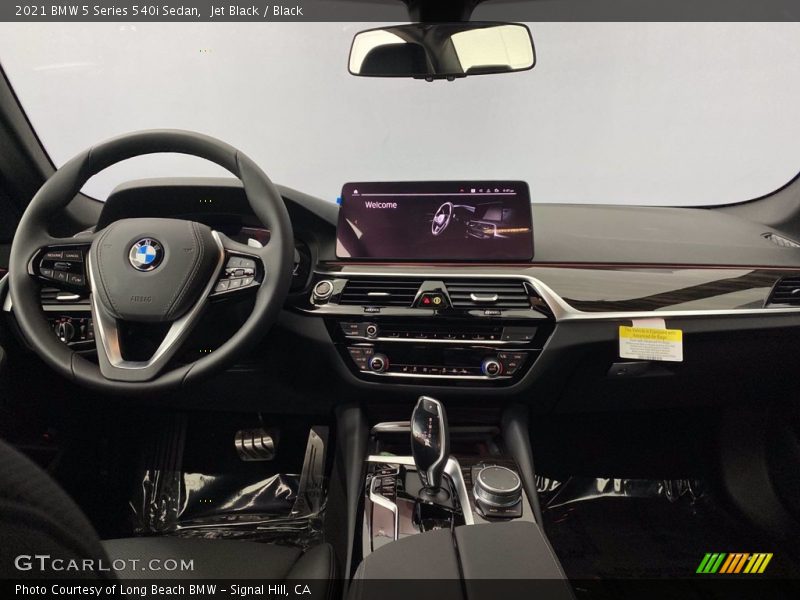 Jet Black / Black 2021 BMW 5 Series 540i Sedan