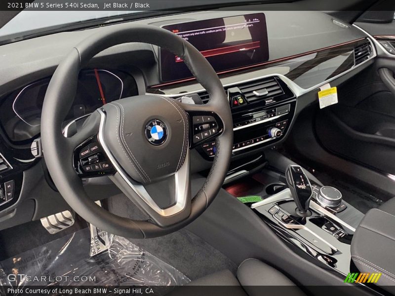 Jet Black / Black 2021 BMW 5 Series 540i Sedan
