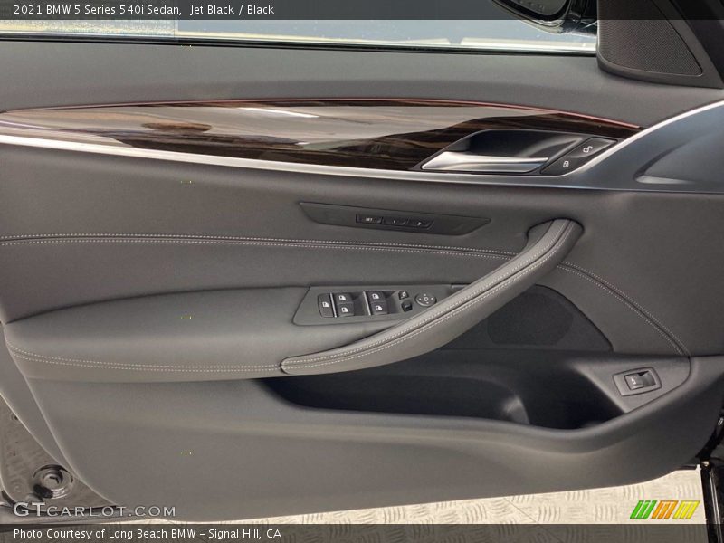 Jet Black / Black 2021 BMW 5 Series 540i Sedan