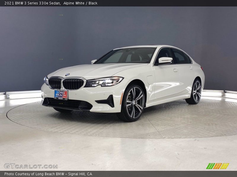 Alpine White / Black 2021 BMW 3 Series 330e Sedan