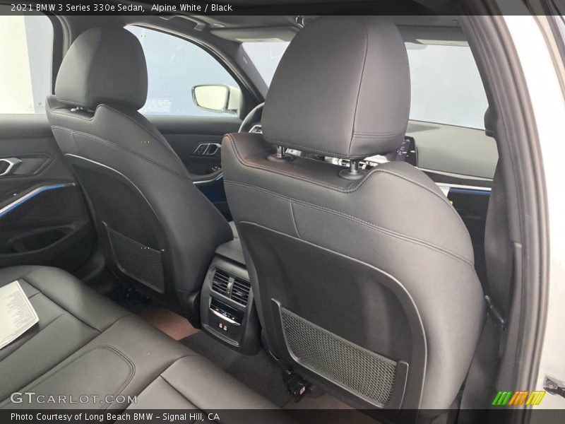 Alpine White / Black 2021 BMW 3 Series 330e Sedan