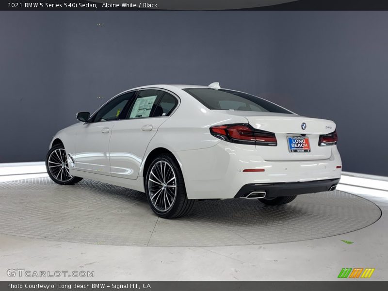 Alpine White / Black 2021 BMW 5 Series 540i Sedan