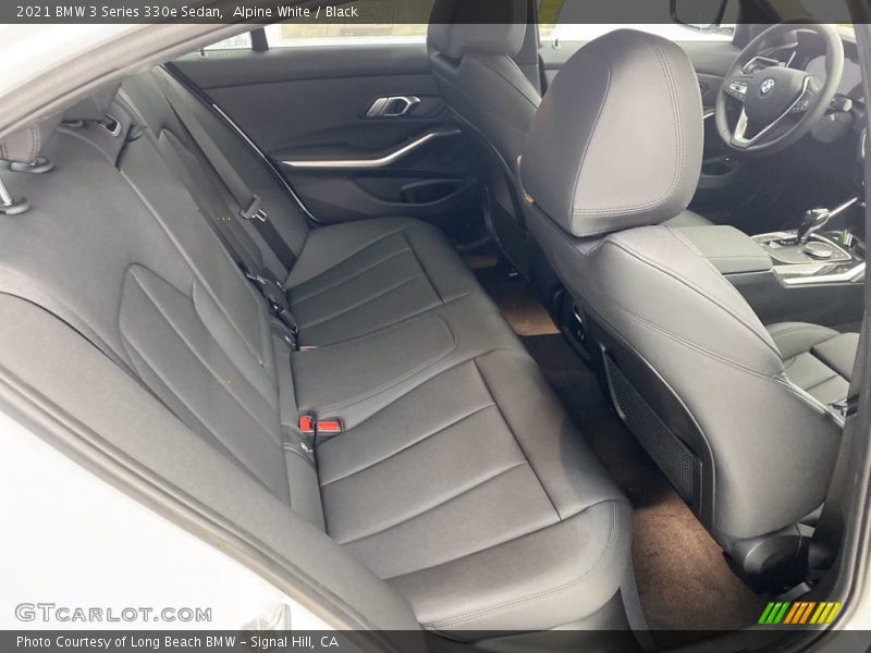 Alpine White / Black 2021 BMW 3 Series 330e Sedan