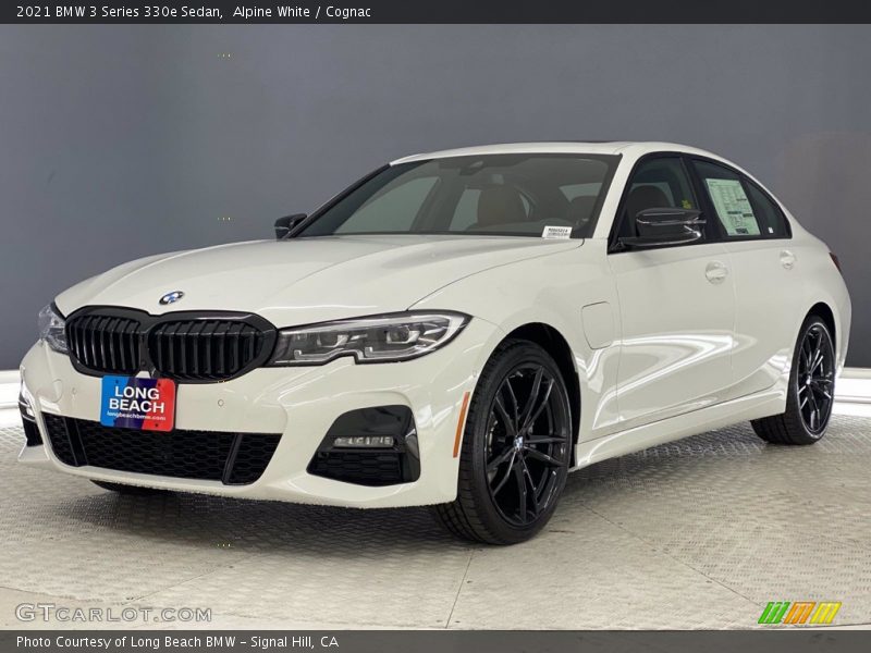 Alpine White / Cognac 2021 BMW 3 Series 330e Sedan