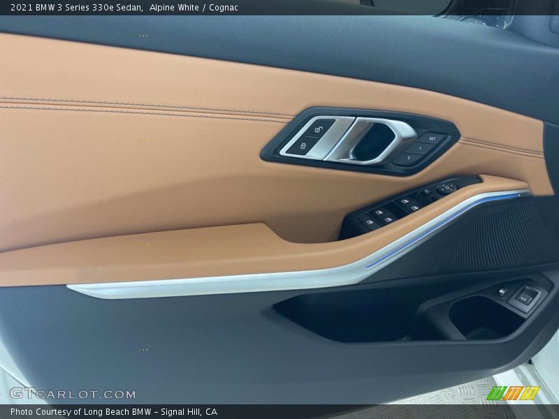 Alpine White / Cognac 2021 BMW 3 Series 330e Sedan