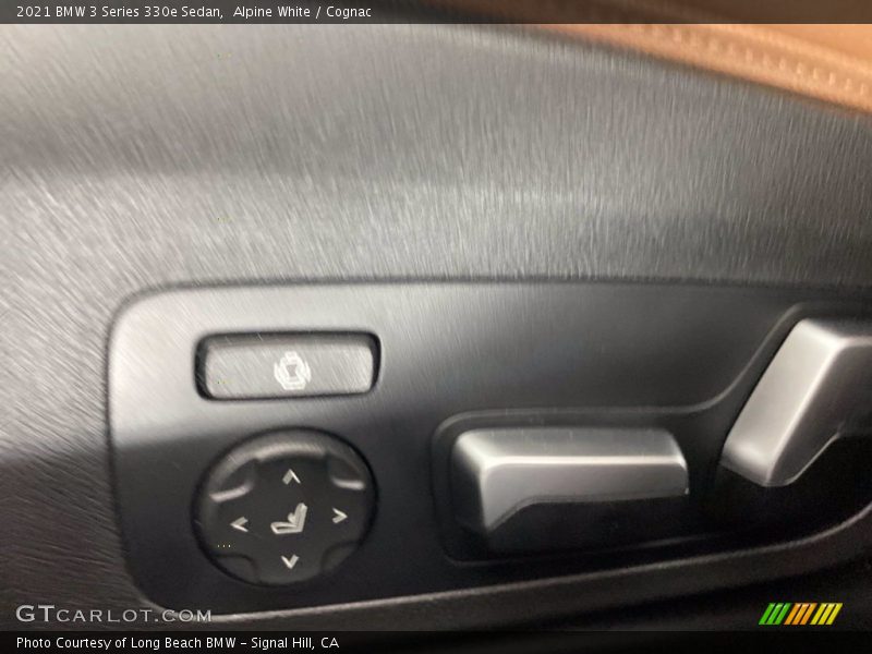 Alpine White / Cognac 2021 BMW 3 Series 330e Sedan