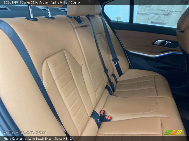 Alpine White / Cognac 2021 BMW 3 Series 330e Sedan