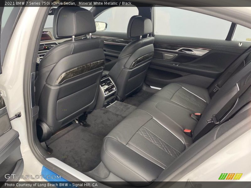 Mineral White Metallic / Black 2021 BMW 7 Series 750i xDrive Sedan