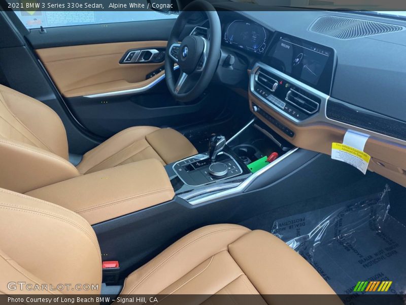 Alpine White / Cognac 2021 BMW 3 Series 330e Sedan