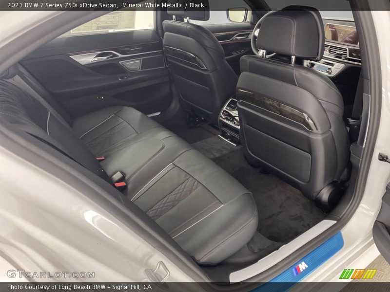 Mineral White Metallic / Black 2021 BMW 7 Series 750i xDrive Sedan