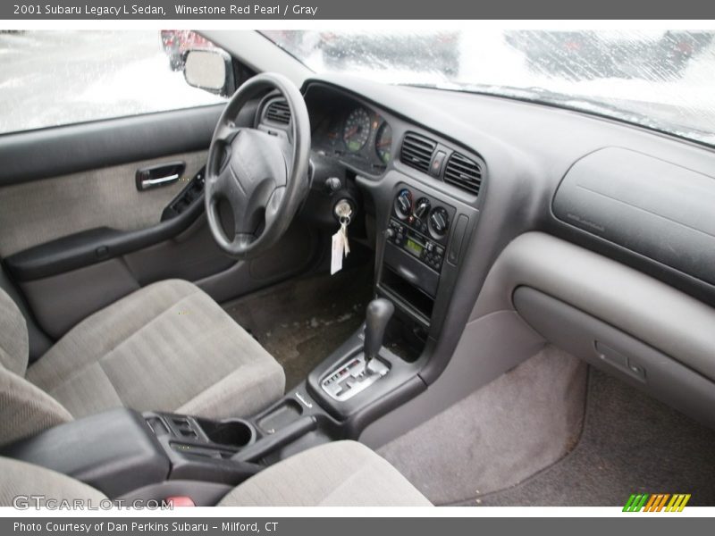 Winestone Red Pearl / Gray 2001 Subaru Legacy L Sedan