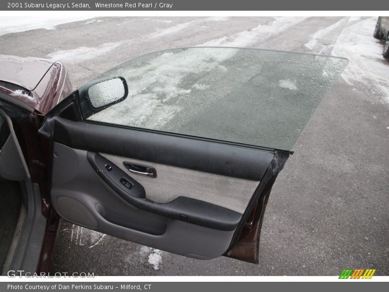 Winestone Red Pearl / Gray 2001 Subaru Legacy L Sedan