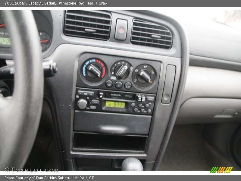 Winestone Red Pearl / Gray 2001 Subaru Legacy L Sedan