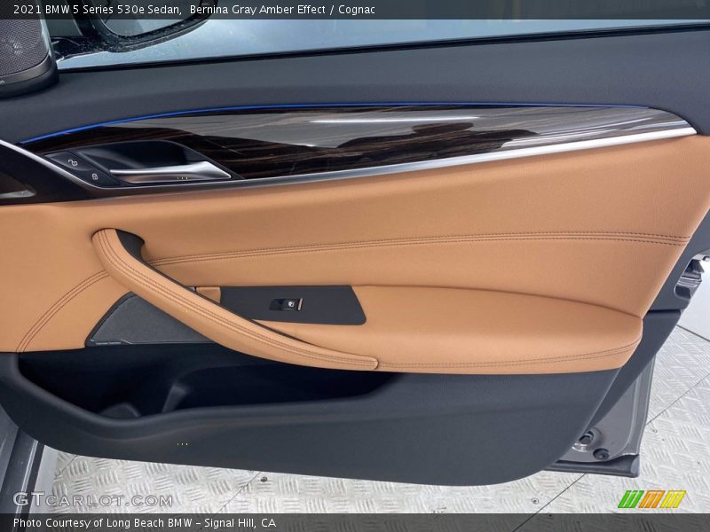 Bernina Gray Amber Effect / Cognac 2021 BMW 5 Series 530e Sedan