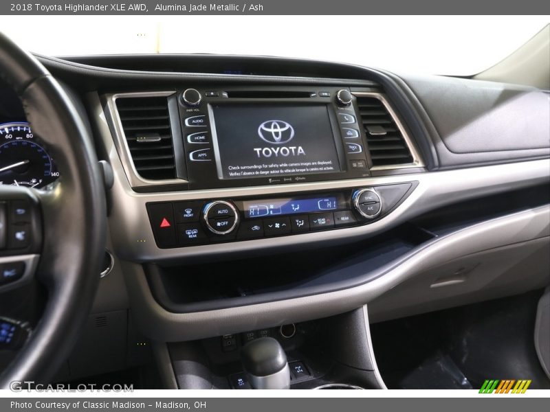 Alumina Jade Metallic / Ash 2018 Toyota Highlander XLE AWD