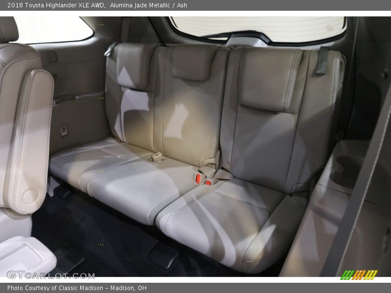 Alumina Jade Metallic / Ash 2018 Toyota Highlander XLE AWD