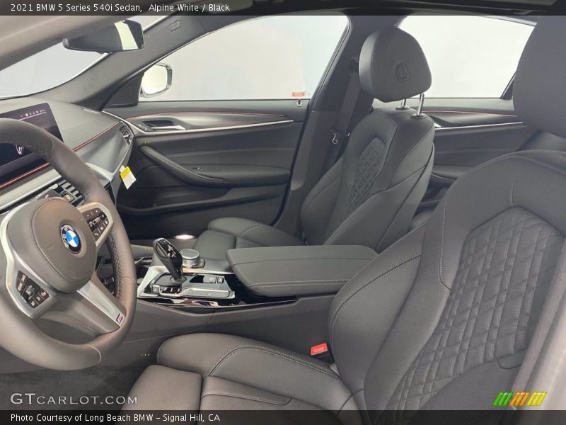 Alpine White / Black 2021 BMW 5 Series 540i Sedan