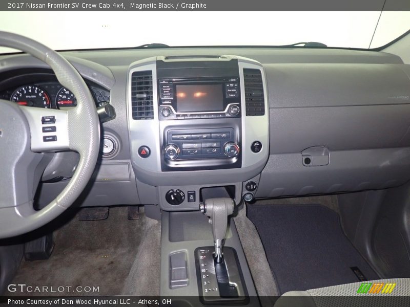 Magnetic Black / Graphite 2017 Nissan Frontier SV Crew Cab 4x4