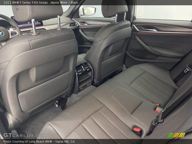 Alpine White / Black 2021 BMW 5 Series 540i Sedan